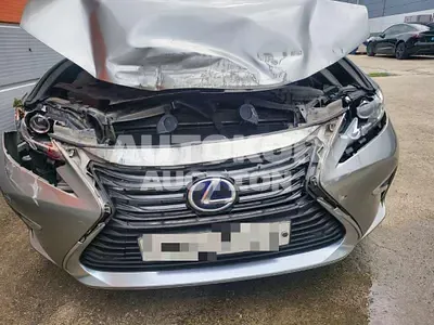 2016, Lexus / ES 300, 166083 км., hybrid