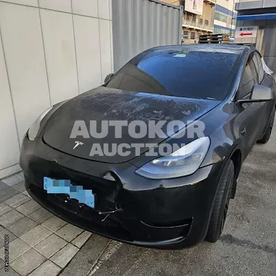 2023, Tesla / Model Y, 45000 км., electric