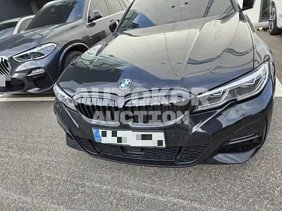 2022, BMW / 320, 33302 км., gas