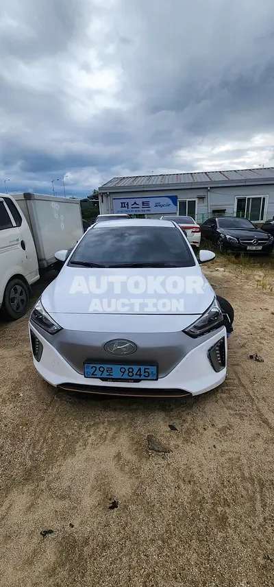 2018, Hyundai / Ioniq, VIN: KMHC851HFKU032464, 174000 км., electric