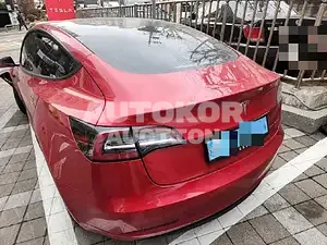 2022, Tesla / Model 3, VIN: 5YJ3E1EB4NF305847, 10000 км., electric, 236 куб.см.