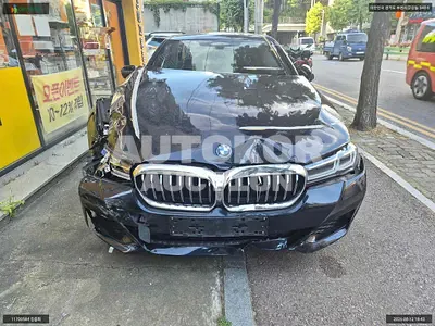 2022, BMW / 530, VIN: WBA51AG02PCL72329, 70643 км., hybrid, 1998 куб.см.