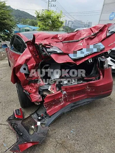 2020, Tesla / Model 3, 81462 км., electric