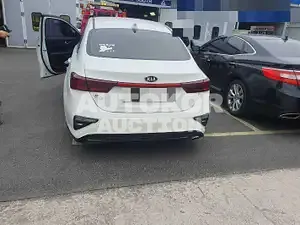 2018, BMW / Z1, gas, 1598 куб.см.