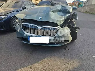 2024, BMW / 530, gas