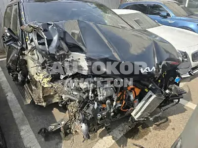 2025, Kia / Carnival, hybrid