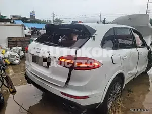 2017, Porsche / Cayenne, VIN: WP1AF2926HKA31187, 50000 км., diesel