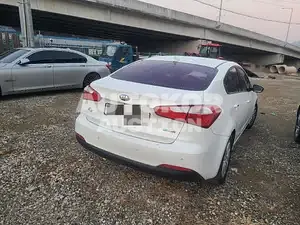 2015, BMW / Z1, VIN: KNAFJ41BBFA414017, 141930 км., diesel, 1600 куб.см.