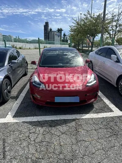 2021, Tesla / Model 3, VIN: 5YJ3E1EA9LF809833, 8791 км., electric