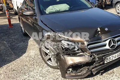 2017, Mercedes-Benz / E 220, VIN: WDDZF0EB8HA043156, 92467 км., diesel