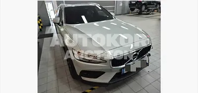 2022, Volvo / V60, 27957 км., gas, 1969 куб.см.