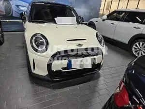 2021, MINI / Cooper, 59473 км., gas