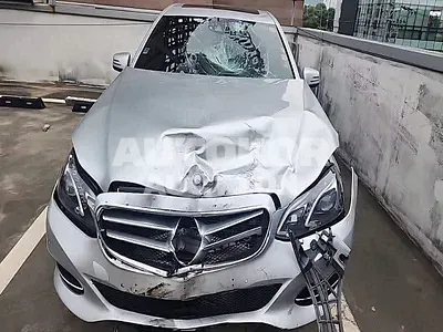 2015, Mercedes-Benz / E 220, VIN: WDDHF0AB3GB273228, diesel, 2143 куб.см.
