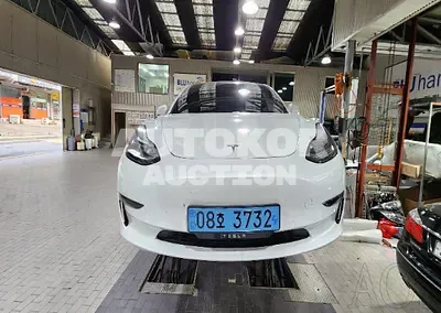 2020, Tesla / Model 3, VIN: 5YJ3E1EA0LF706218, electric