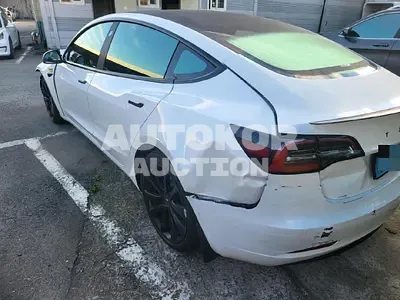 2020, Tesla / Model 3, 114944 км., electric, 225 куб.см.