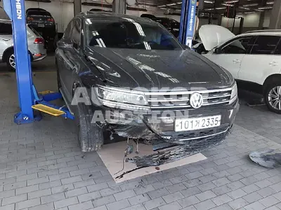 2020, Volkswagen / Tiguan, VIN: WVGZZZ5NZLW815893, diesel
