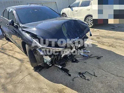 2025, BMW / B5, 2100 км., gas, 1598 куб.см.