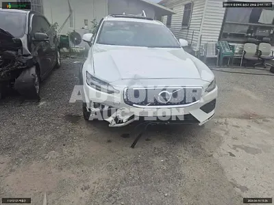 2019, Volvo / v60 cross country, VIN: YV1ZZ102CK1001653, 96260 км., gas, 1969 куб.см.