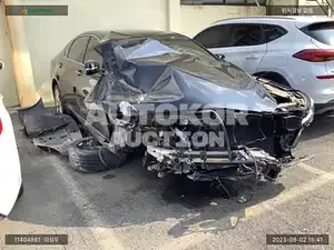 2017, Genesis / G80, VIN: KMHGM41DDHU213933, gas