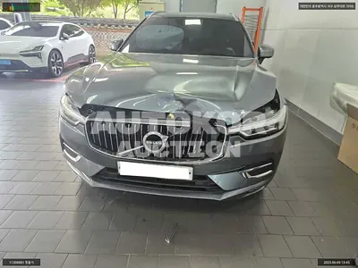 2018, Volvo / XC60, VIN: YV1UZA22CK1211809, 85544 км., gas