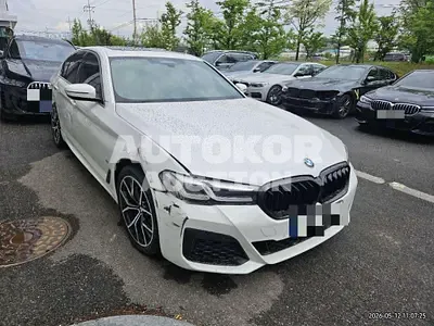 2020, BMW / 530e, 70595 км., hybrid
