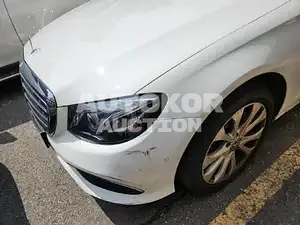 2019, Mercedes-Benz / E 220, unknown