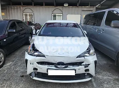 2022, Toyota / Prius, VIN: JTDKAMFU7N3154914, 70938 км., hybrid