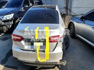 2018, Toyota / Camry, VIN: JTNB11HK1J3072015, 198612 км., gas