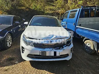 2016, BMW / B5, 99936 км., gas, 2000 куб.см.