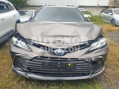 2022, Toyota / Camry, 40737 км., hybrid