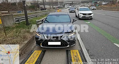 2022, Lexus / ES 300, VIN: JTHBA1C1XN2010738, 23000 км., hybrid
