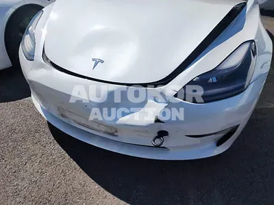 2022, Tesla / Model 3, VIN: 5YJ3E1EB8NF151465, electric