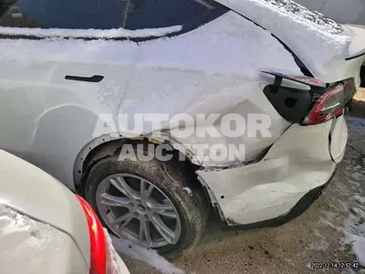 2022, Tesla / Model Y, VIN: 7SAYGDEE6NF416558, 23196 км., electric