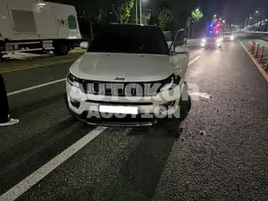 2018, Jeep / Compass, VIN: 3C4NJDCBXJT453070, gas