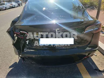 2020, Tesla / Model 3, VIN: 5YJ3E1EA2LF648144, electric