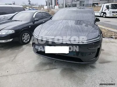 2026, Tesla / Model Y, VIN: LRWYGCFJ4TC543268, 4000 км., electric