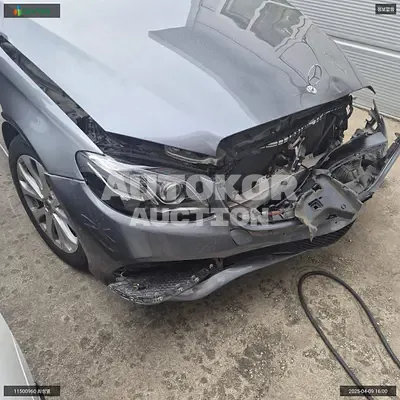 2020, Mercedes-Benz / E 300, VIN: W1KZF4KB1LA838358, 56278 км., gas