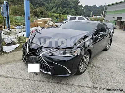 2022, Lexus / es, VIN: JTHBA1C13N2010158, 57285 км., hybrid