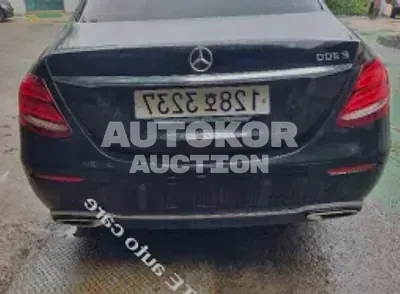 2019, Mercedes-Benz / E 300, VIN: WDDZF4JB1KA685013, 9372 км., gas