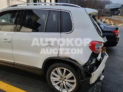 2016, Volkswagen / Tiguan, VIN: WVGZZZ5NZGW010682, 70508 км., diesel