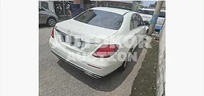 2017, Mercedes-Benz / e300, 180000 км., gas, 1991 куб.см. 2017, Mercedes-Benz / e300, 180000 км., gas, 1991 куб.см.