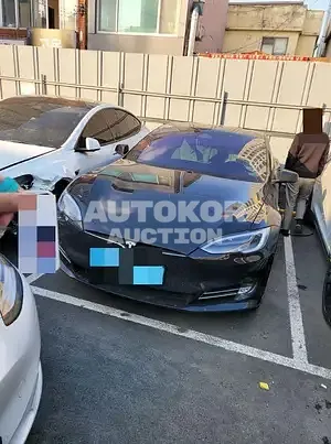 2018, Tesla / Model S, VIN: 5YJSA1E27JF272375, 58325 км., electric