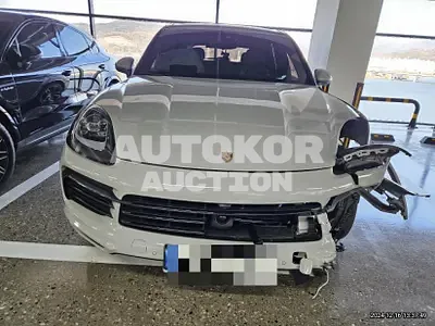 2022, Porsche / Cayenne, 50000 км., gas