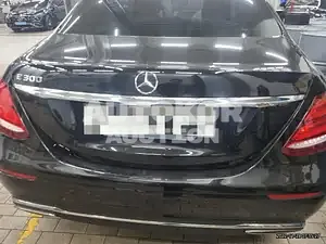 2017, Mercedes-Benz / E 300, 52132 км., gas