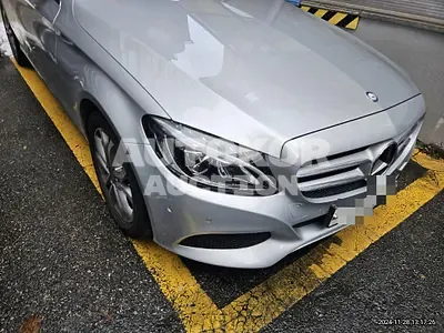 2015, Mercedes-Benz / C 200, 86356 км., gas