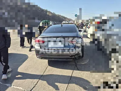 2016, Genesis / G80, 89319 км., gas, 3300 куб.см.