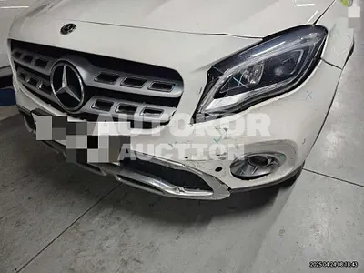 2018, Mercedes-Benz / GLA 220, 90272 км., gas