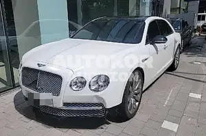 2016, Bentley / Flying Spur, 130000 км., gas, 5998 куб.см.