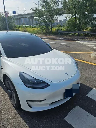 2021, Tesla / Model 3, VIN: 5YJ3E1EB2MF946946, 58023 км., electric, 236 куб.см.