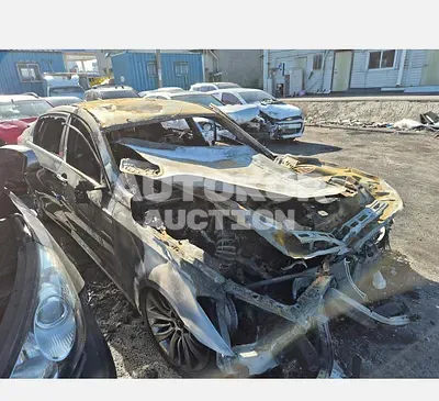 2015, Genesis / genesis, 130000 км., gas, 3800 куб.см.